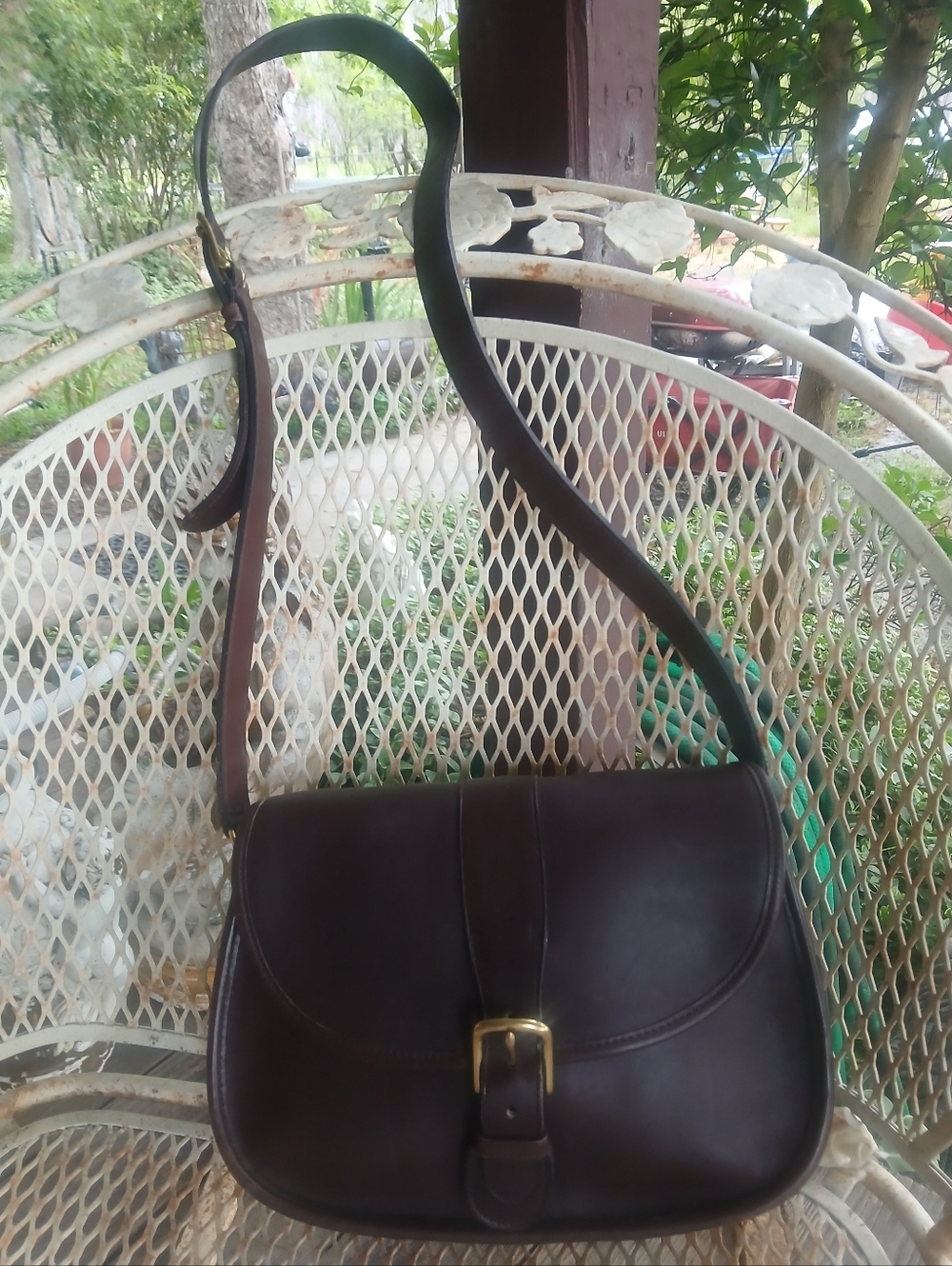 Vintage Coach Chelsea bag, style number 9894, dark brown leather W/brass  Buckle